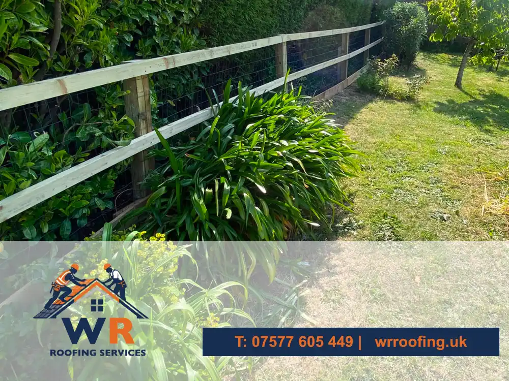 new fencing and repairs by WR Roofing Isle of Wigh 2t new fencing and repairs by WR Roofing Isle of Wigh 2t